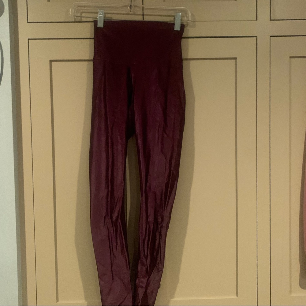 Define Your Inspiration metallic yoga pants size S